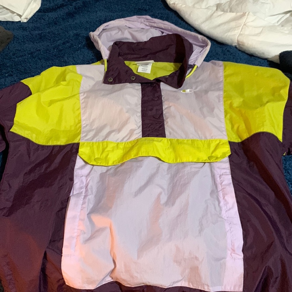 Champion wind breaker size L